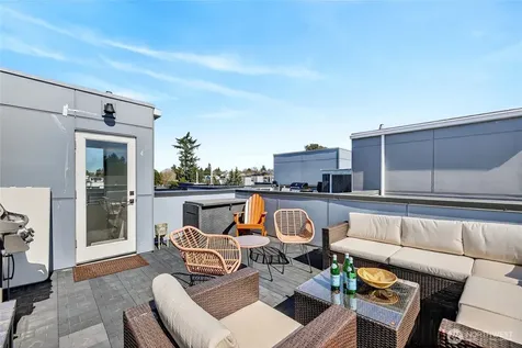 6320 41st Avenue SW Seattle WA 98136