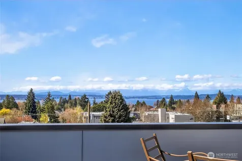 6320 41st Avenue SW Seattle WA 98136