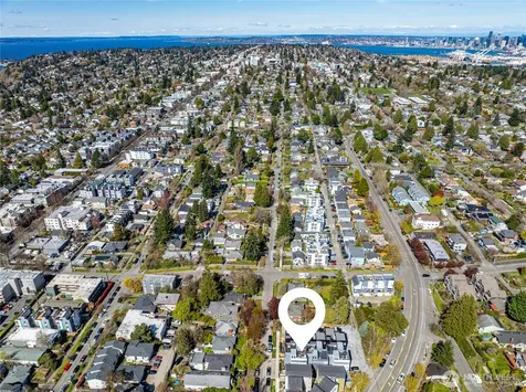 6320 41st Avenue SW Seattle WA 98136