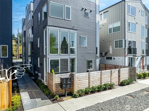 6320 41st Avenue SW Seattle WA 98136