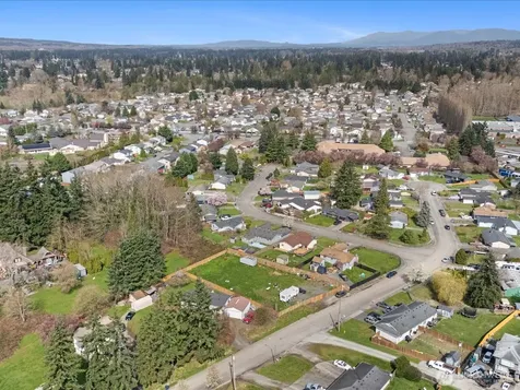 6030 57th Drive NE Marysville WA 98270