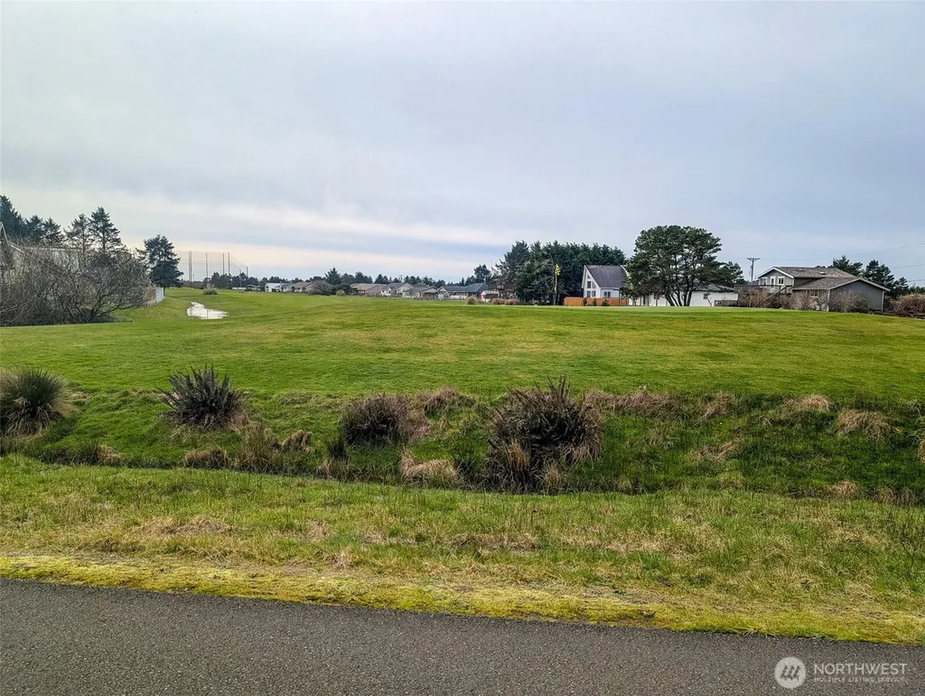 572 Puffin Avenue NE Ocean Shores WA 98569