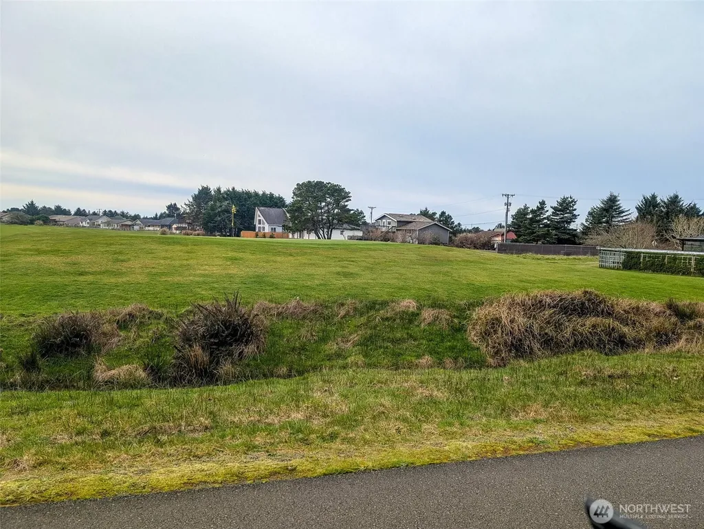 572 Puffin Avenue NE Ocean Shores WA 98569
