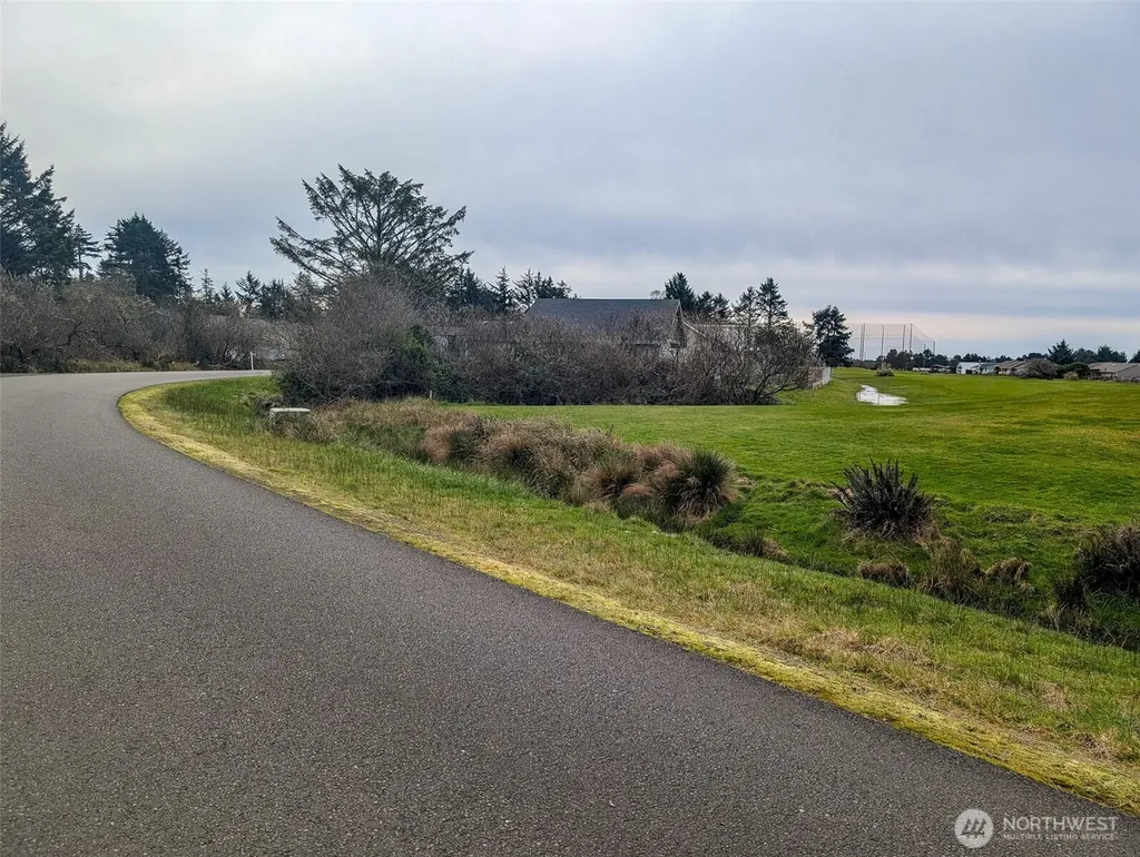 572 Puffin Avenue NE Ocean Shores WA 98569