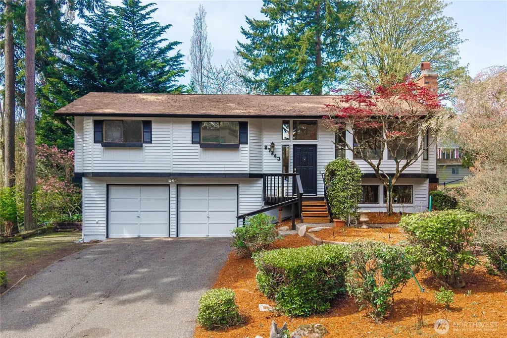 27243 33rd Place S Kent WA 98032
