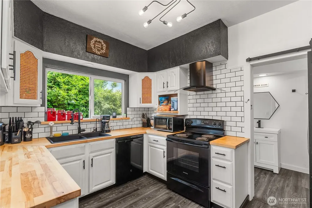 908 N Jeffries Street Aberdeen WA 98520