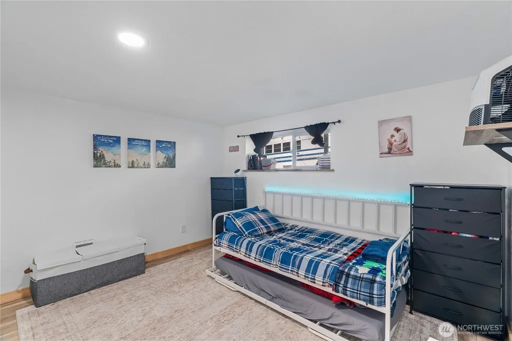 908 N Jeffries Street Aberdeen WA 98520