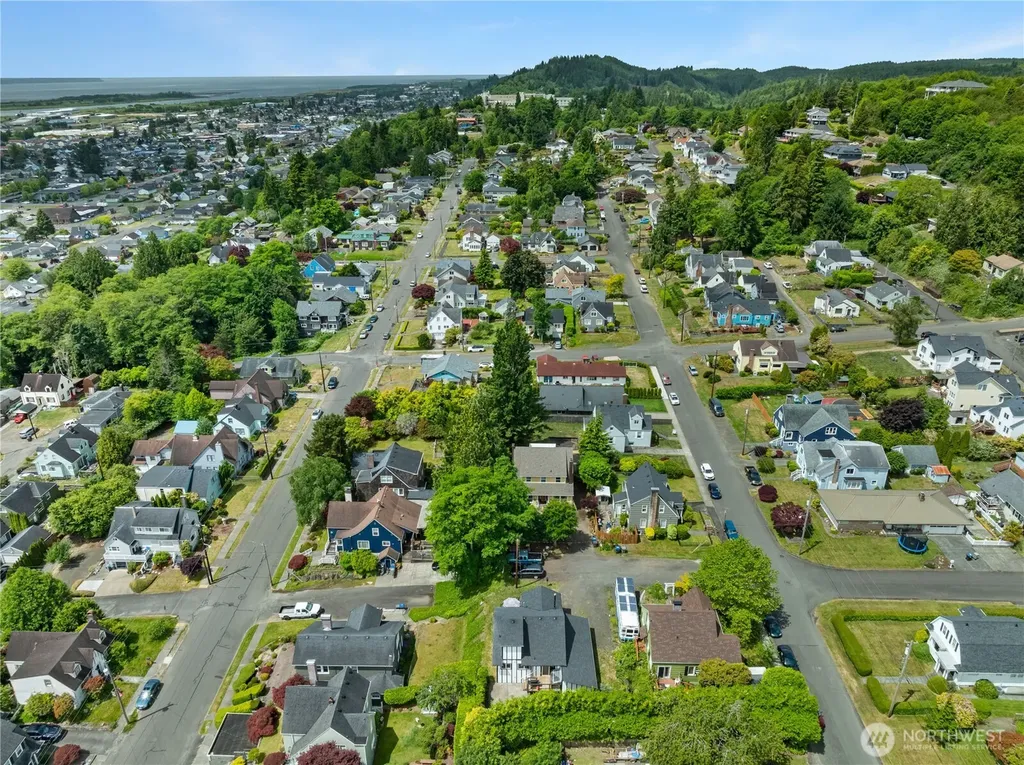 908 N Jeffries Street Aberdeen WA 98520