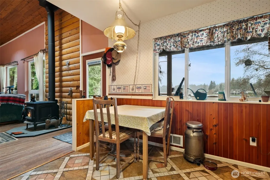 30 E Lakeway Drive Shelton WA 98584