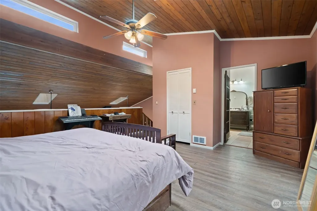 30 E Lakeway Drive Shelton WA 98584