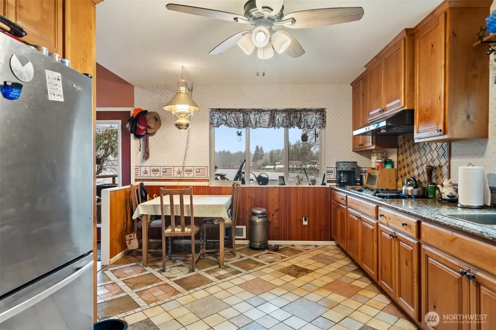 30 E Lakeway Drive Shelton WA 98584