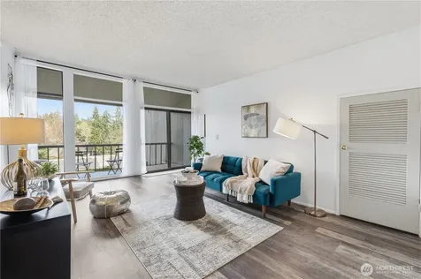 6352 137th Place NE Redmond WA 98052