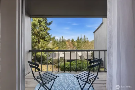 6352 137th Place NE Redmond WA 98052
