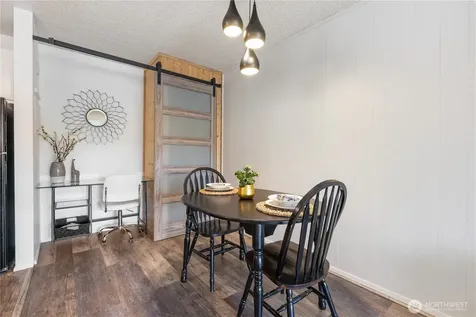 6352 137th Place NE Redmond WA 98052