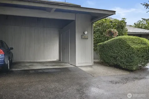 6352 137th Place NE Redmond WA 98052