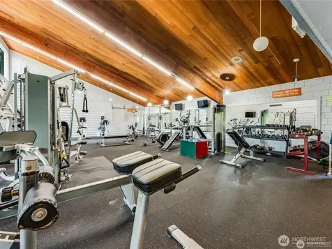 6352 137th Place NE Redmond WA 98052