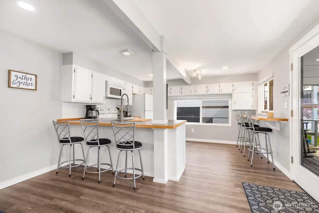 24094 N West View Road Mount Vernon WA 98274