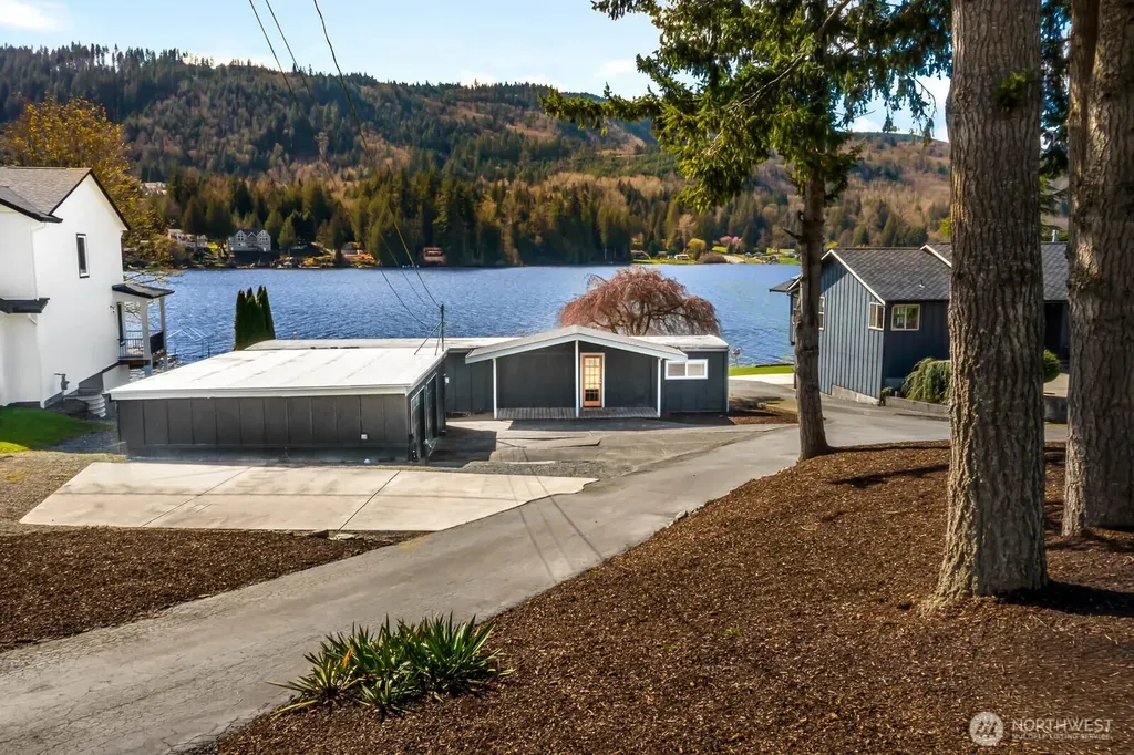 24094 N West View Road Mount Vernon WA 98274