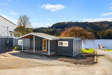 24094 N West View Road Mount Vernon WA 98274