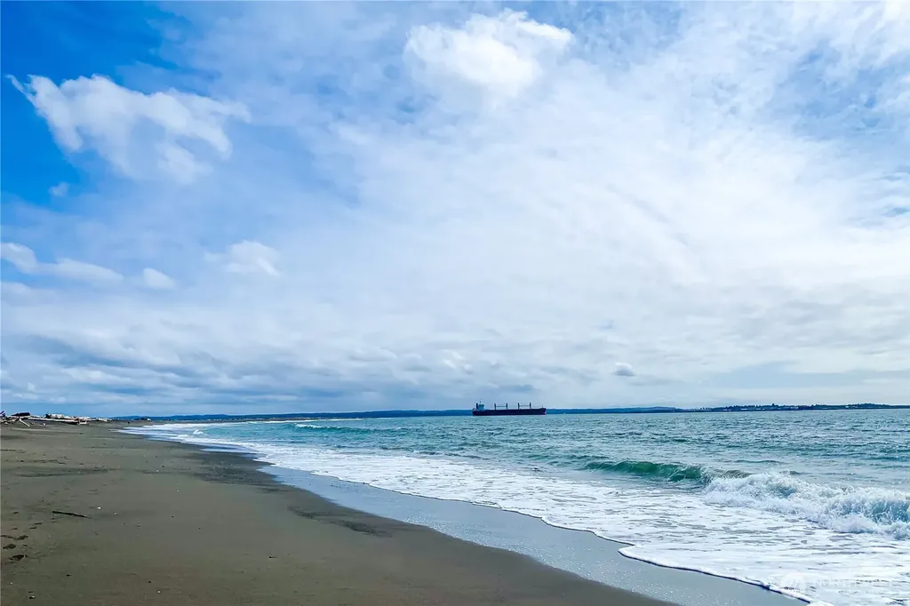 413 N Portal Loop SW Ocean Shores WA 98569