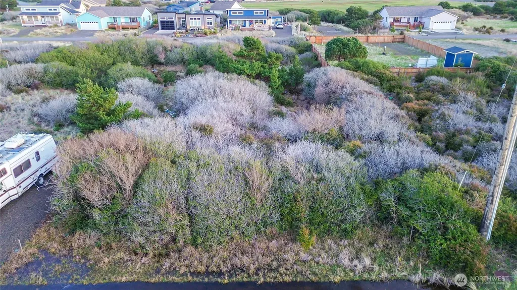413 N Portal Loop SW Ocean Shores WA 98569