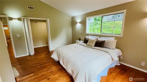 10003 SE 192nd Street Renton WA 98055