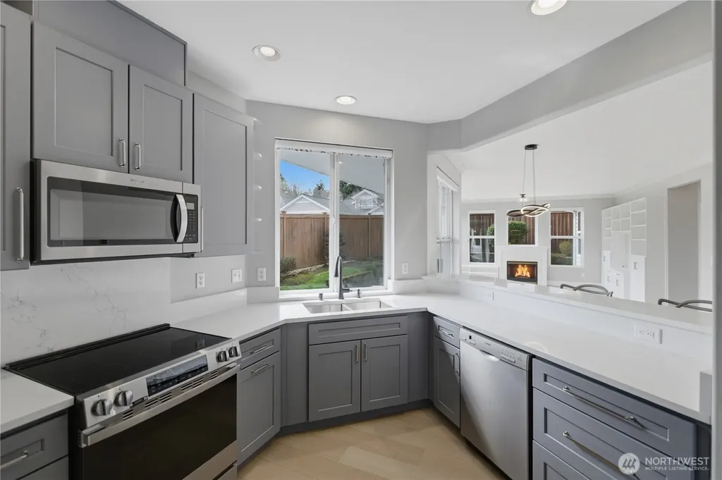 3814 69th Avenue W University Place WA 98466