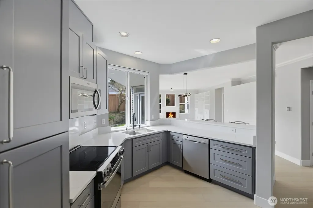 3814 69th Avenue W University Place WA 98466