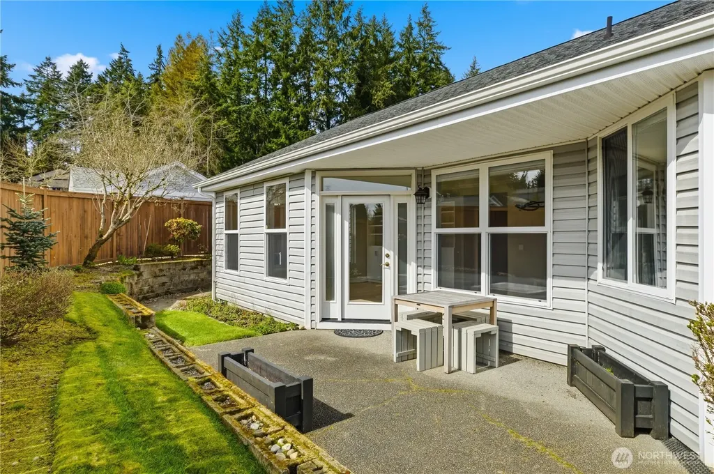 3814 69th Avenue W University Place WA 98466