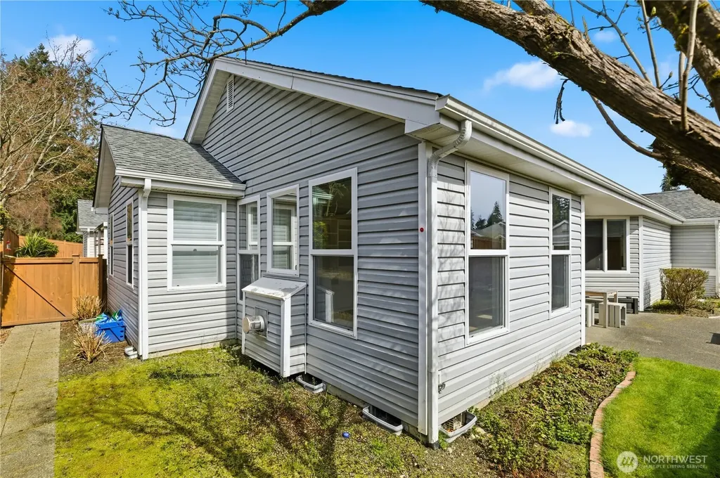 3814 69th Avenue W University Place WA 98466