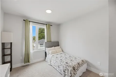 13339 Greenwood Avenue N Seattle WA 98133