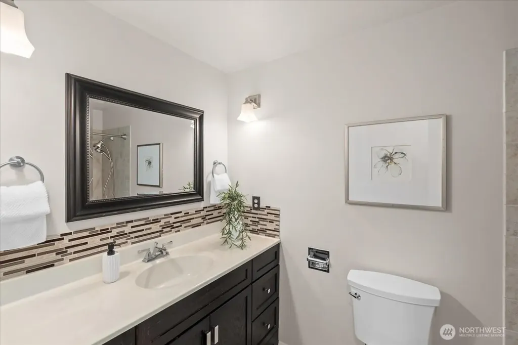 14702 255th Avenue SE Issaquah WA 98027