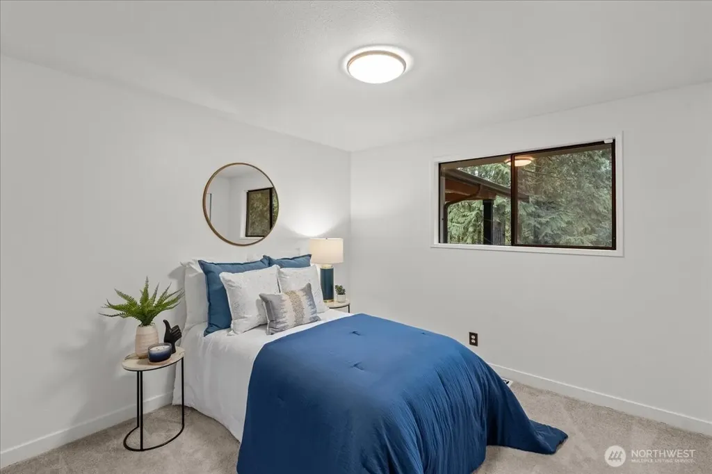 14702 255th Avenue SE Issaquah WA 98027