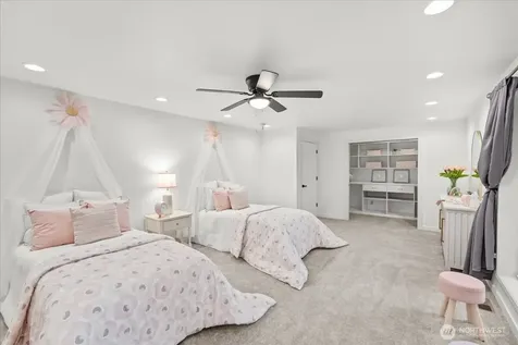 14702 255th Avenue SE Issaquah WA 98027