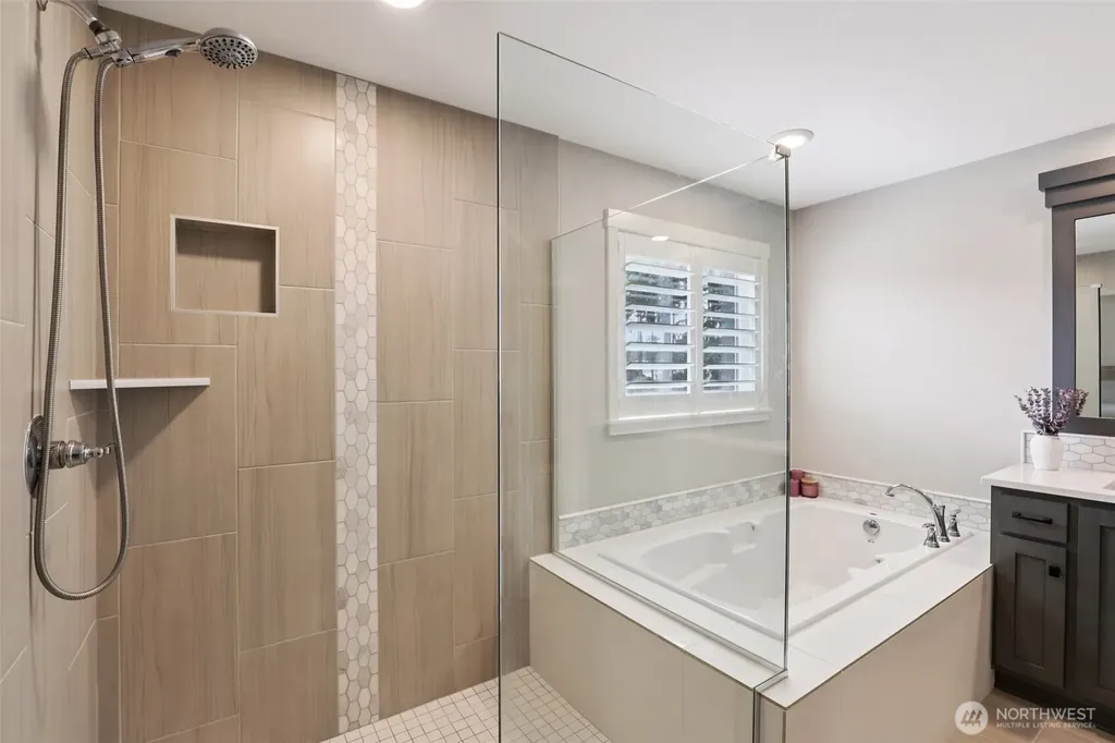 8321 NE 168th Place Vancouver WA 98682