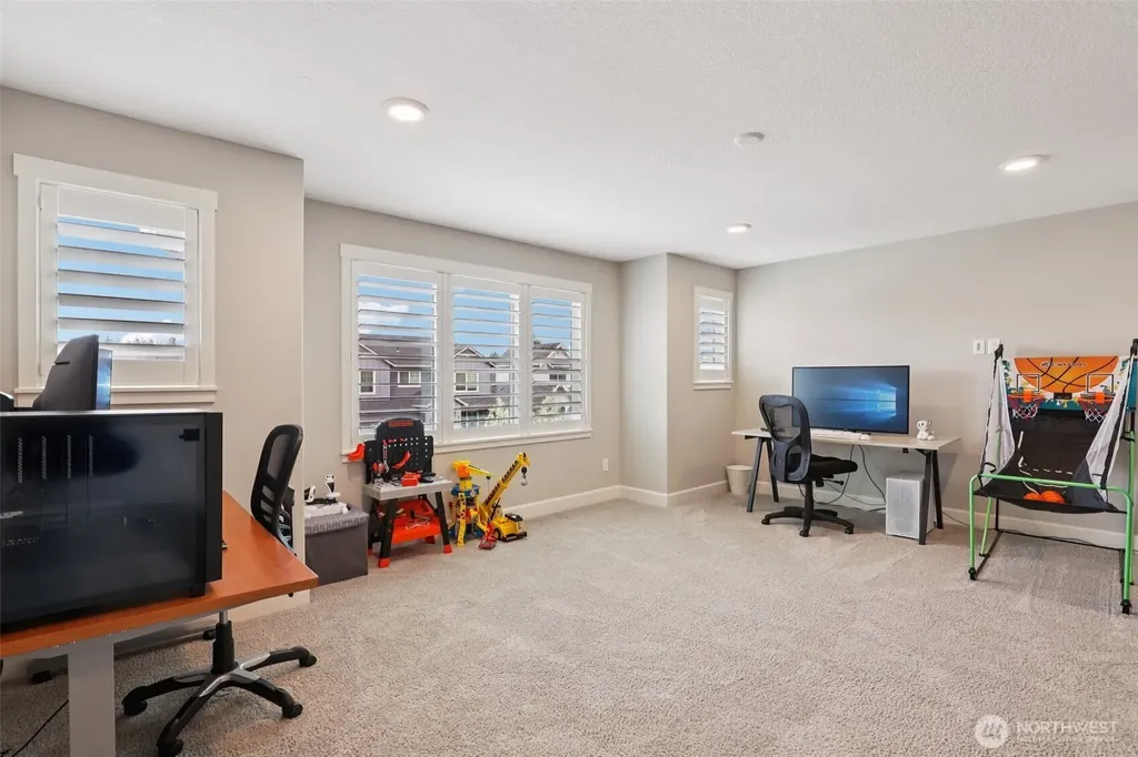 8321 NE 168th Place Vancouver WA 98682