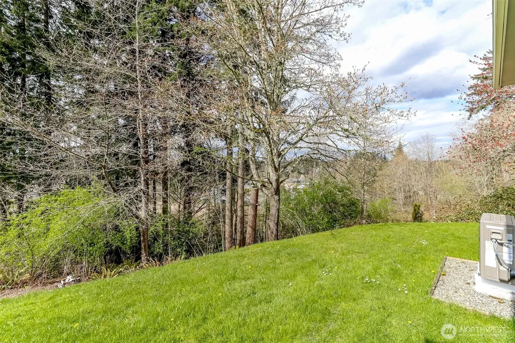 19905 4th Avenue NE Poulsbo WA 98370