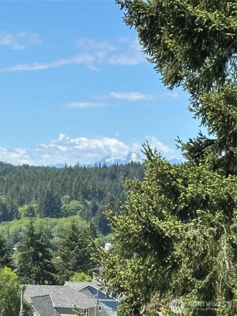 19905 4th Avenue NE Poulsbo WA 98370