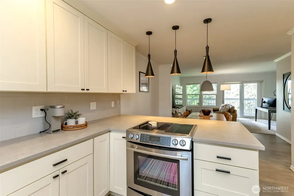 19905 4th Avenue NE Poulsbo WA 98370