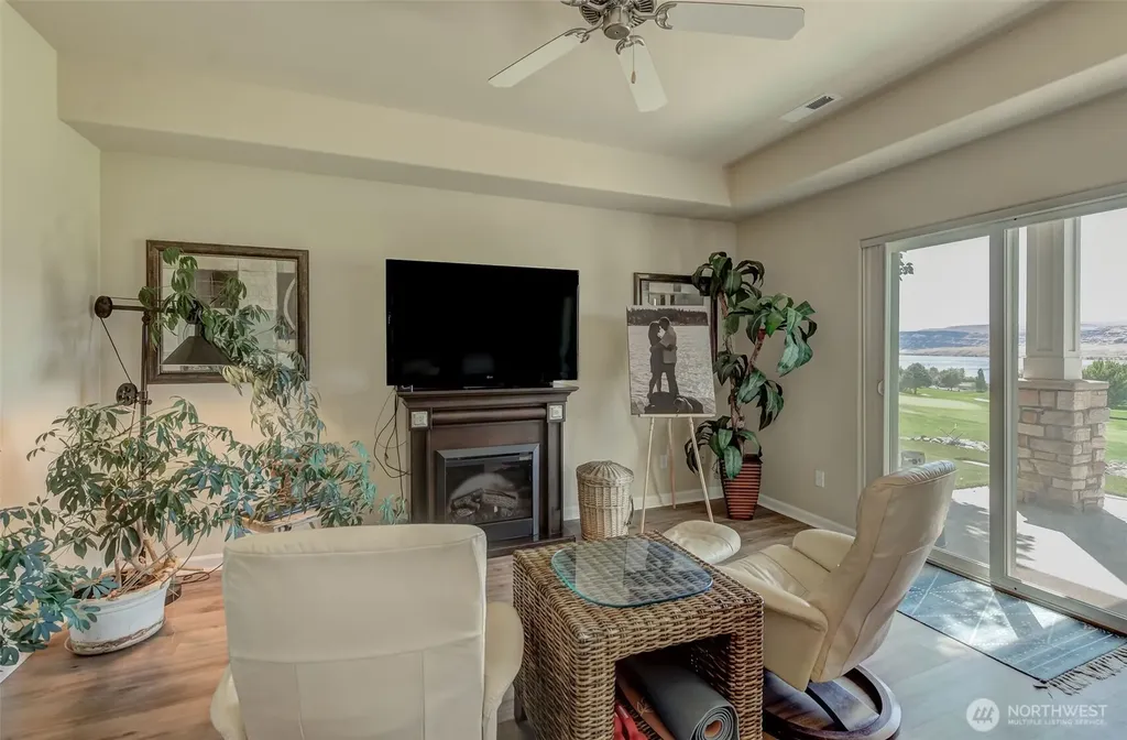 23318 Sunserra Loop NW Quincy WA 98848