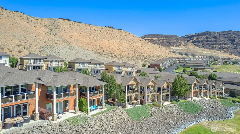 23318 Sunserra Loop NW Quincy WA 98848
