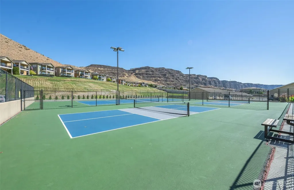 23318 Sunserra Loop NW Quincy WA 98848