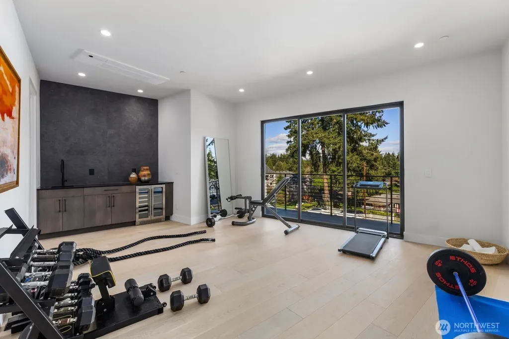 1653 105th Avenue SE Bellevue WA 98004