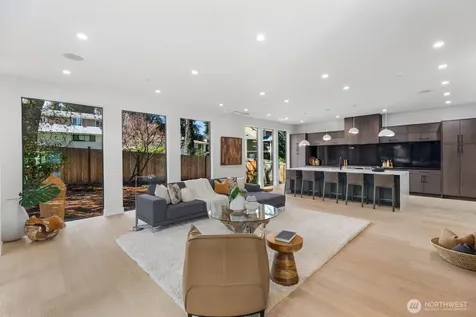 1653 105th Avenue SE Bellevue WA 98004