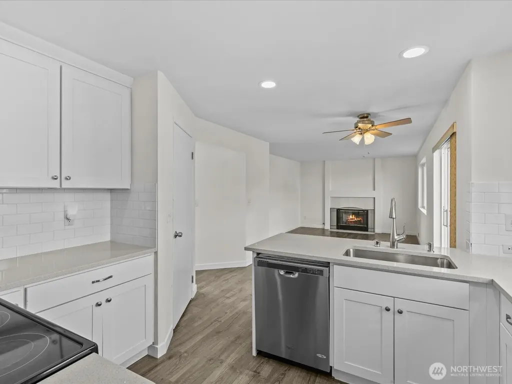 21234 SE 280th Street Maple Valley WA 98038