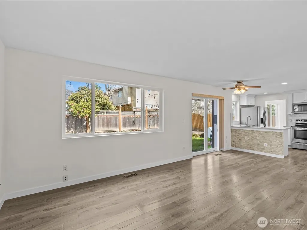 21234 SE 280th Street Maple Valley WA 98038