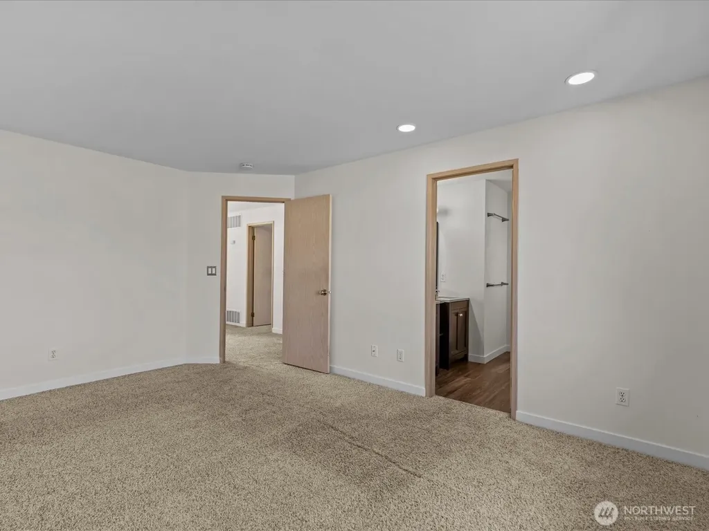 21234 SE 280th Street Maple Valley WA 98038