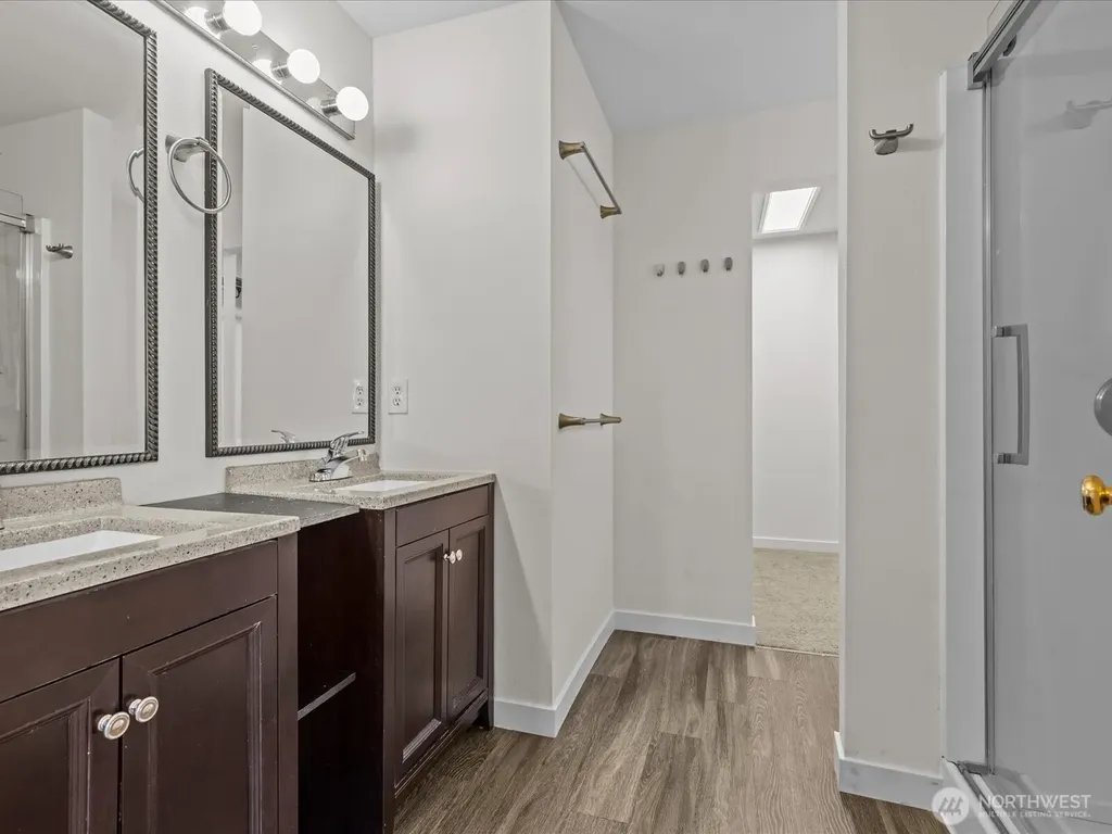 21234 SE 280th Street Maple Valley WA 98038