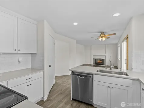 21234 SE 280th Street Maple Valley WA 98038
