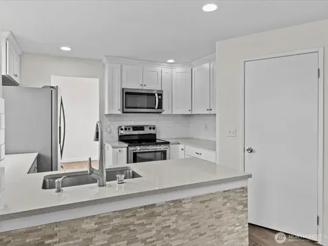 21234 SE 280th Street Maple Valley WA 98038